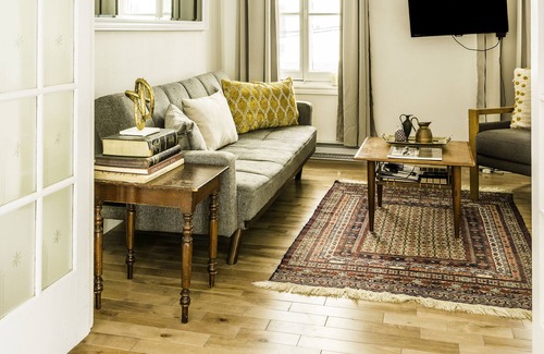 Saint-Jean-Baptiste Apartamento | Great Space in the Heart of Downtown