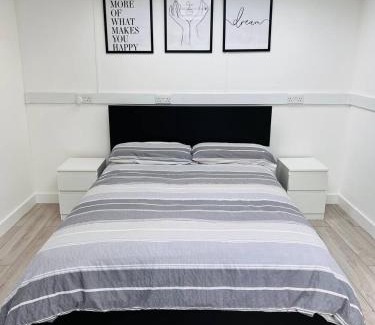 New Malden Otro | Great space with garden and parking