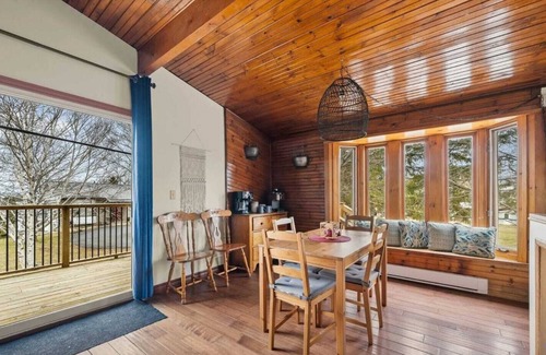 Greater Napanee Cabaña | Great spot on Hay Bay with fabulous fishing and Swimming off the dock!