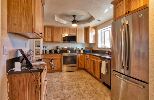 Twentynine Palms Casa | The Flying Point Homestead, cerca del Parque Nacional Joshua Tree; Mascota amigable