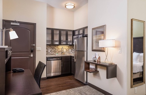 Altoona Apartamento | Great Studio | Free Breakfast, Indoor Pool