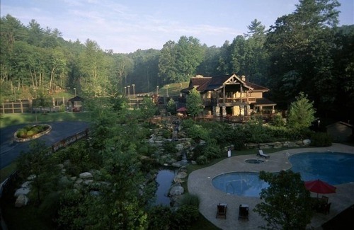 Lake Toxaway Casa | EXCELENTE momento para una escapada de otoño al elegante refugio de montaña junto al lago de la naturaleza