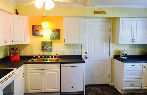 Saint Simons Island Casa | Estupendo alquiler de vacaciones, cerca de la playa / pueblo, y tomamos FLETC di di