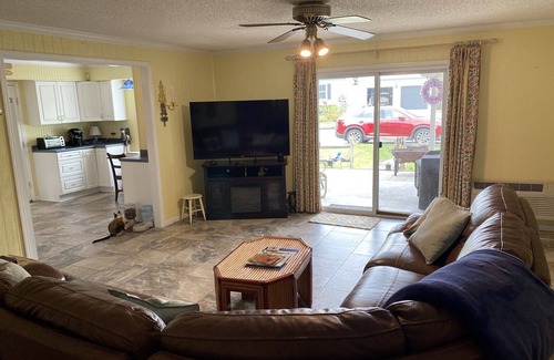 Saint Simons Island Casa | Estupendo alquiler de vacaciones, cerca de la playa / pueblo, y tomamos FLETC di di