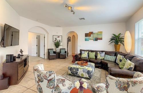Trafalgar Village Villa | GREAT VALUE! - private pool. Disney Area 4/4