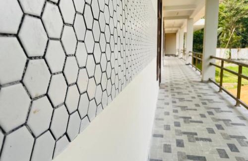 Kuruwita Hotel | Great Victoria Palace