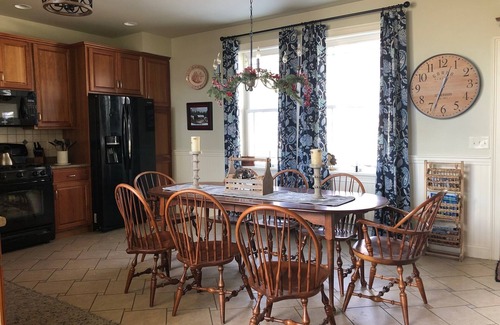 Central Vermont- Killington Casa | Nuevas vistas p de K, capacidad para 12 (no literas) Bañera de hidromasaje, Sauna, 2mi a la base 3 bd, 2b