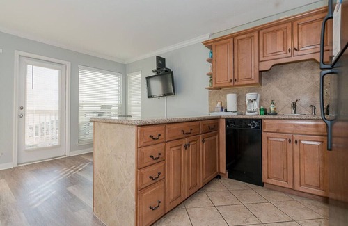 Galveston Apartamento | Hermoso condominio Sescape con excelentes vistas del Golfo!