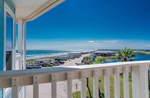 Galveston Apartamento | Hermoso condominio Sescape con excelentes vistas del Golfo!