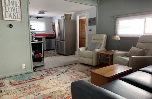 Auburn Cabaña | Great Year-Round Rental Cottage Finger Lakes Owasco Lake, NY - Smiling Moon