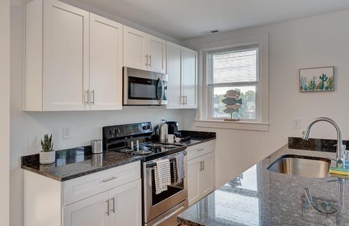 Durham Apartamento | Greatly Located and Elegant 1BR with Parking