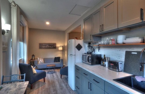 Spring Valley Casa | Greeco Suite · *New Listing* Hidden Gem Upgraded 1-Bedroom Suite