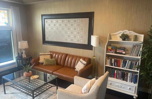 Greektown Apartamento | Greektown steps from Hopkins