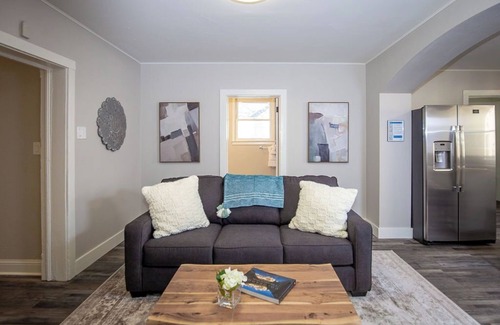 Greeley Casa | Greeley Station | UNC Retreat w/ Fire Pit & Bikes