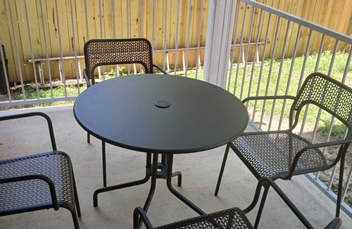 Nacogdoches Apartamento | Green 101 Cozy brand new apartment in the heart of NAC, 2 mins away from SFA