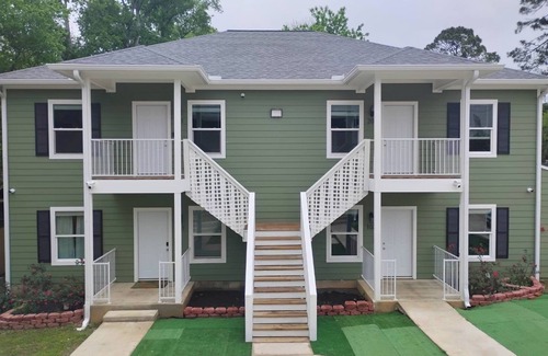 Nacogdoches Apartamento | Green 101 Cozy brand new apartment in the heart of NAC, 2 mins away from SFA