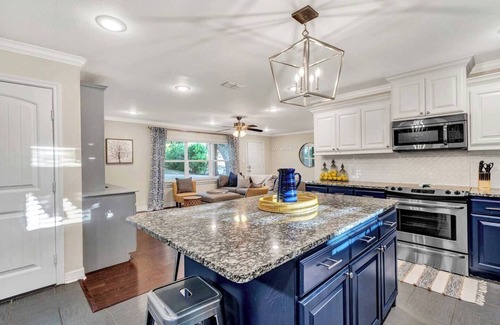 Tyler Apartamento | Green Acres District, Sleeps 8, King/Queen