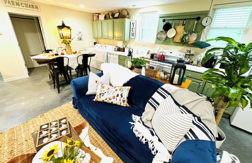 Gardner Cabaña | Green Cottage Farm Stay & Food
