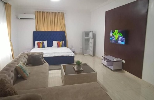 Ofin Hotel | Green Court Apartments and Suites Lekki