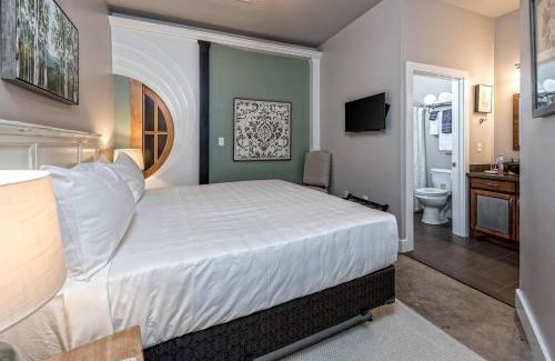 Brazos Apartamento | Green Door Lofts -Magnolia Loft, Silos/Downtown
