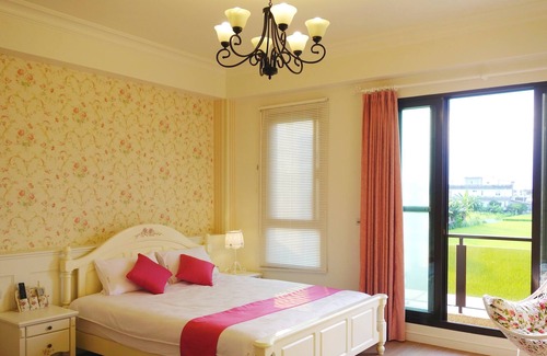 Luodong Casa | Green Field & Sunshine