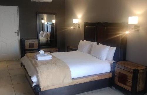 Lubanzi Village Cama Y Desayuno | Green Fields Hotel, Coffee Bay