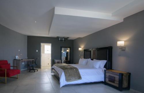 Lubanzi Village Cama Y Desayuno | Green Fields Hotel, Coffee Bay