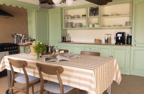Poigny la Foret Casa | 7 Bedroom Private vacation home in Poigny-la-ForÃªt