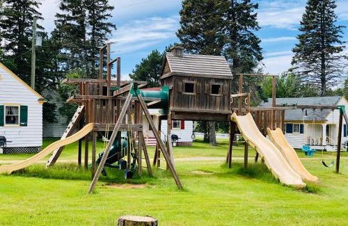Green Gables Complejo | Green Gables Bungalow Court