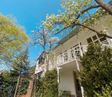 Dilijan Cama Y Desayuno | Green Garden Guest House