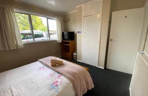 Whangarei Casa | Green garden home
