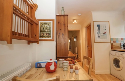 Reydon Cabaña | GREEN GATE COTTAGE, pet friendly, with open fire in Reydon