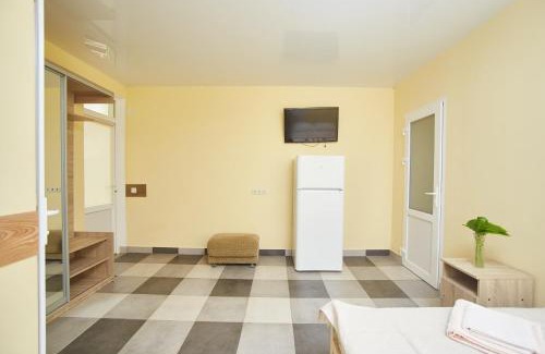 Molodizhne Casa | Green guest house