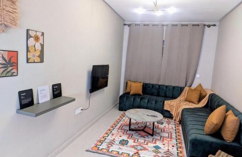 Deroua Apartamento | Green Haven Near Airport Stay