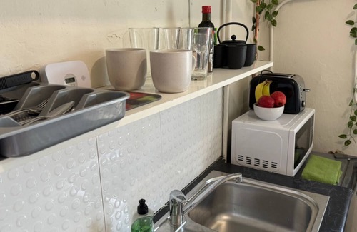 Kensington Casa | Green Haven: Pet Friendly 1-bedroom ideally located in Kensington