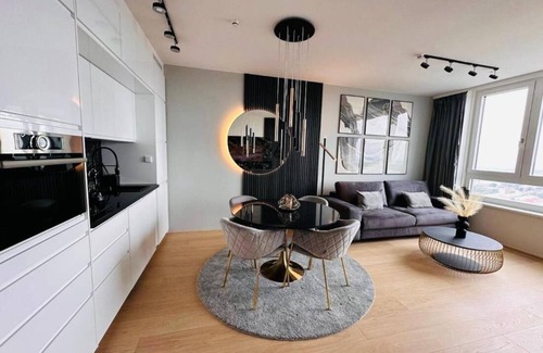 Donaustadt Apartamento | green high-end apartment close to metro, uno-city, e-parking, pool, gym, sauna