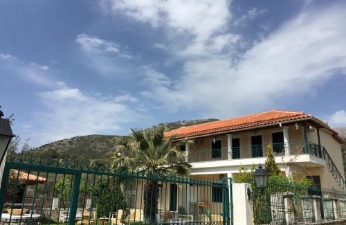 Himare Casa | Green House