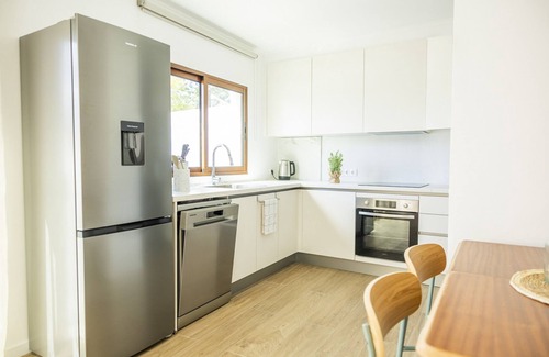 Vila Baleira Casa | Green House Beach Side Oasis