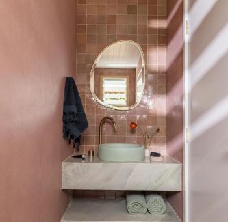 Point Lookout Casa | Green House on Cutter