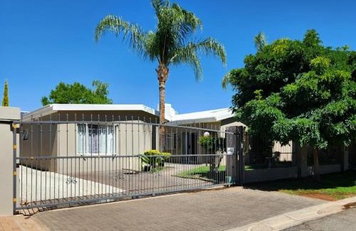 Upington Casa | Green Kalahari Guesthouse