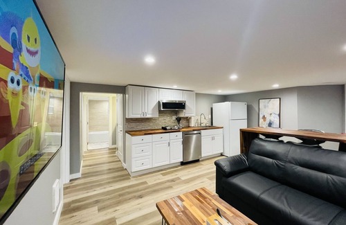 Phinney Ridge Casa | Green Lake 1st Line Home C Full Modern Remodeling