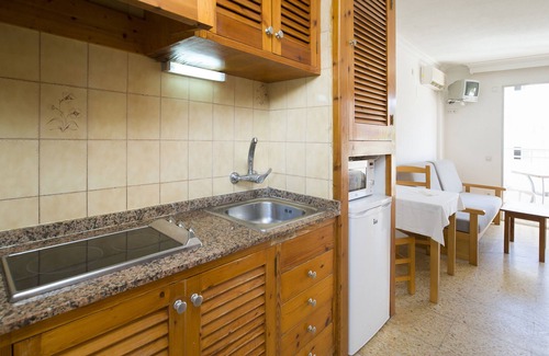 Ciudad de Ibiza Apartamento | Green Line Bon Sol Apartamentos