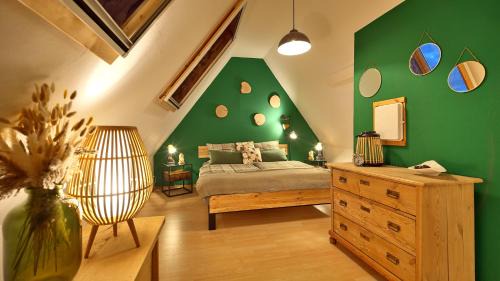 Fluorn Apartamento | Green Loft Schwarzwald - Dach-Balkon-Musik-Ecke
