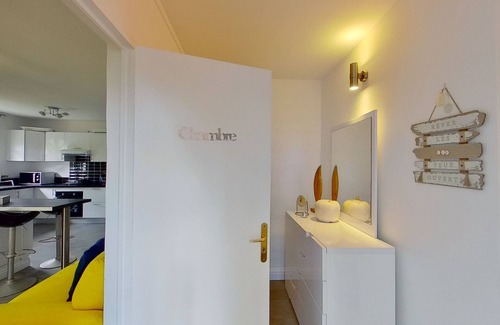 Lamentin Villa | Green Lord Domaine - Citron Lodge & Balneo