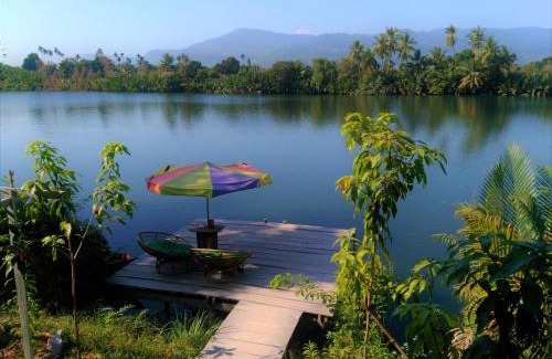 Kampot Hotel | Green Mango Bungalows