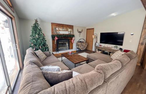 Wilmington Casa | Green Mountain Escape
