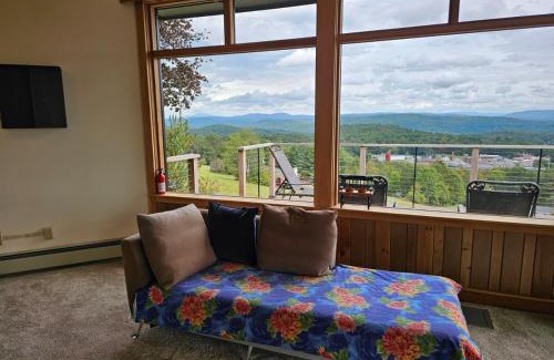 White River Junction Casa | Green Mountain Getaway