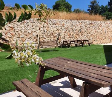 Mevoot HaHermon Casa | Green mountains - הרים ירוקים