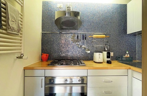 Lovere Casa | Green Oasis on Lake Iseo - House with Garden and Terrace 1 Minute from the Water