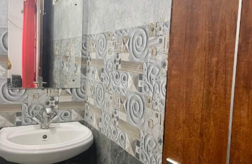 Dwarka Hotel | Green Orbit Hotel